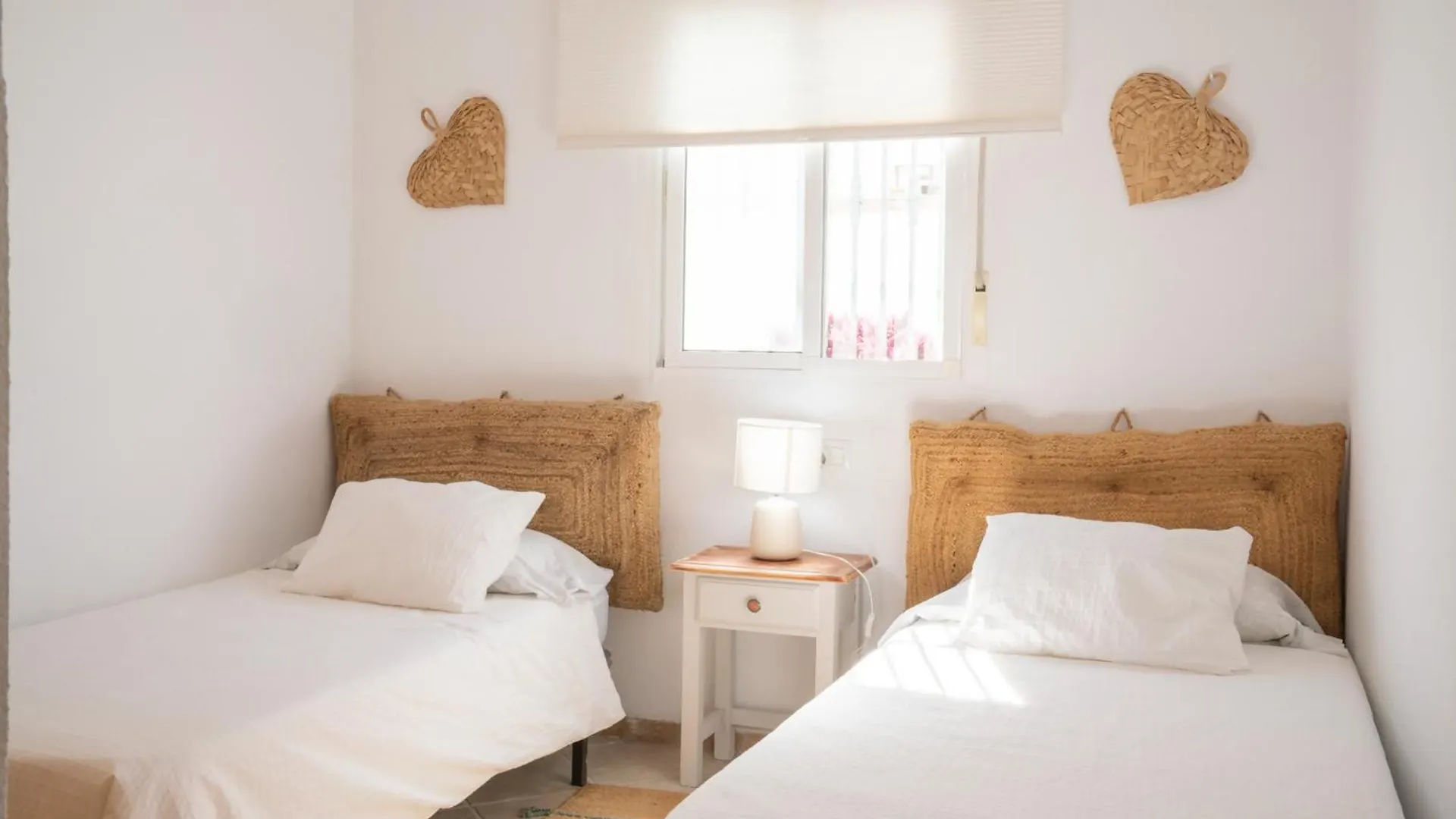 Vila La Casita Del Faro Los Canos De Meca 0*,  Španělsko